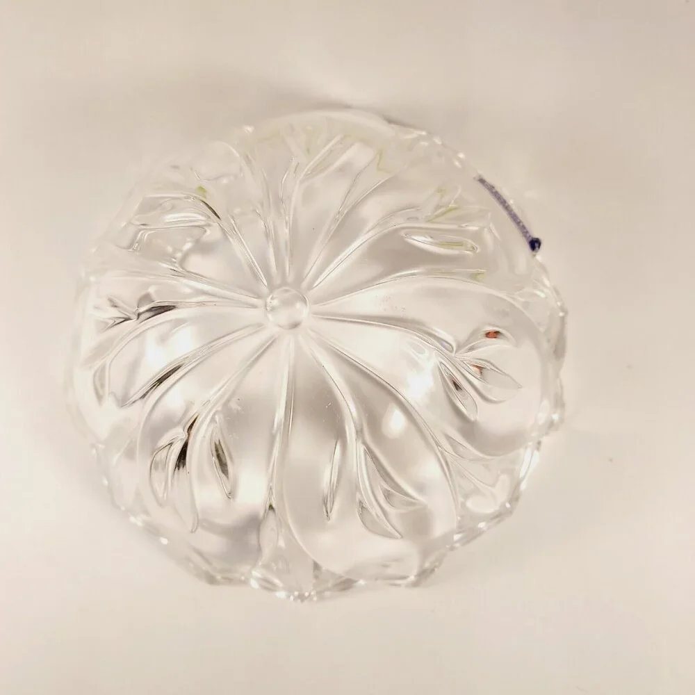 Marquis Waterford Crystal Bowl Christmas Poinsettia Candy Signed 5 Inch Diameter - Picture 9 of 13